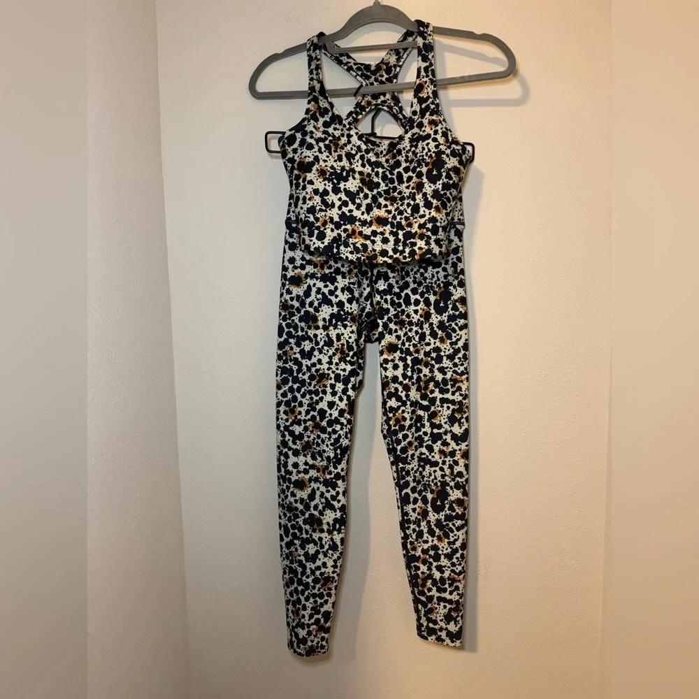 Sage Inkspot Pants and Bra workout Set - Picture 2 of 8